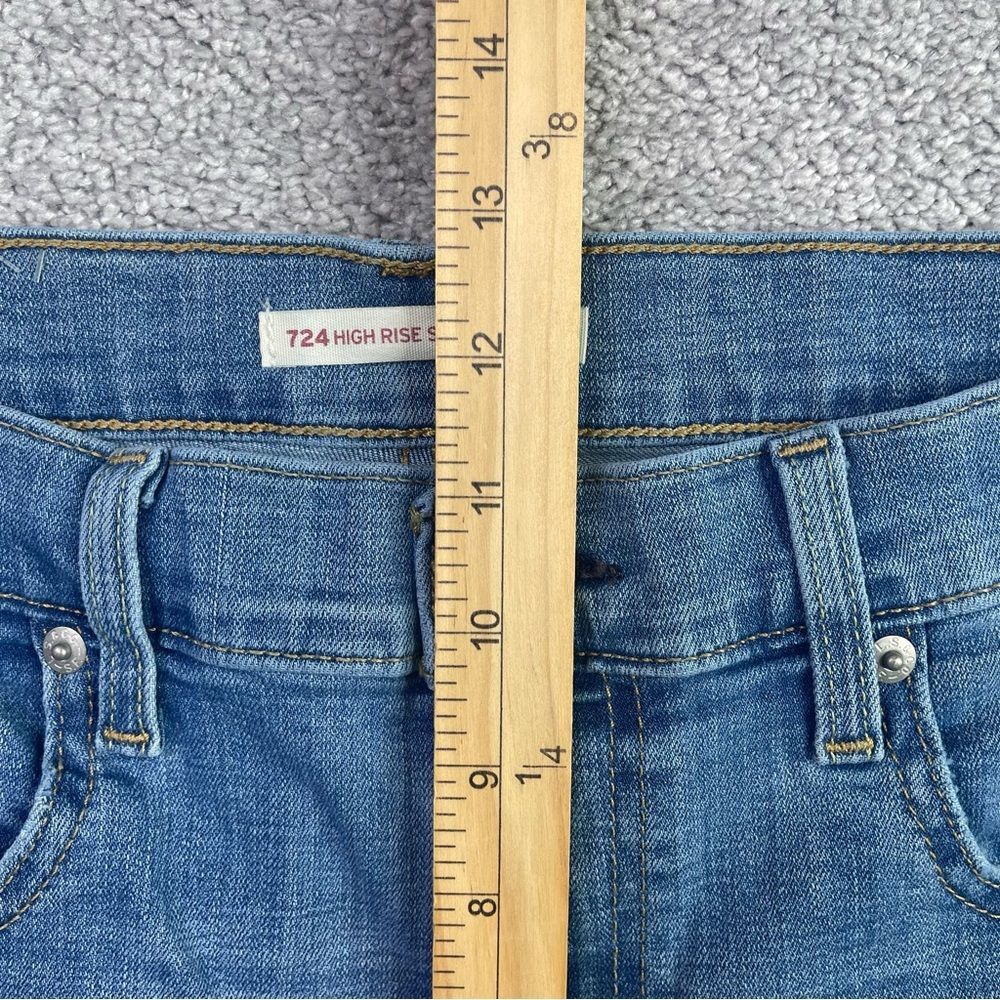 Levi's 724 Jeans Women's 31 Blue Straight High Rise Medium Wash Distressed Denim - Picture 8 of 11